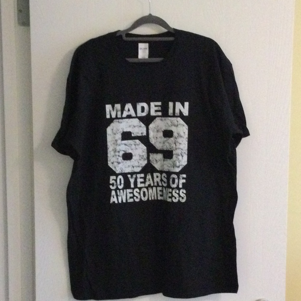 3 for $30 item - Men’s XL Tee